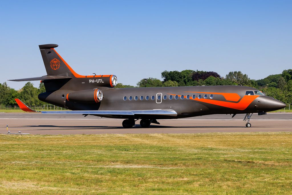 PH-UTL (Falcon 8X) — Aircraft registration | SpottingLog