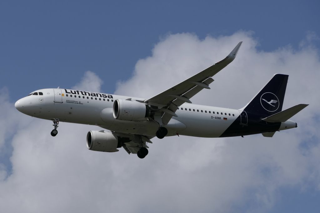 D-AINK (A320neo) — Aircraft registration | SpottingLog