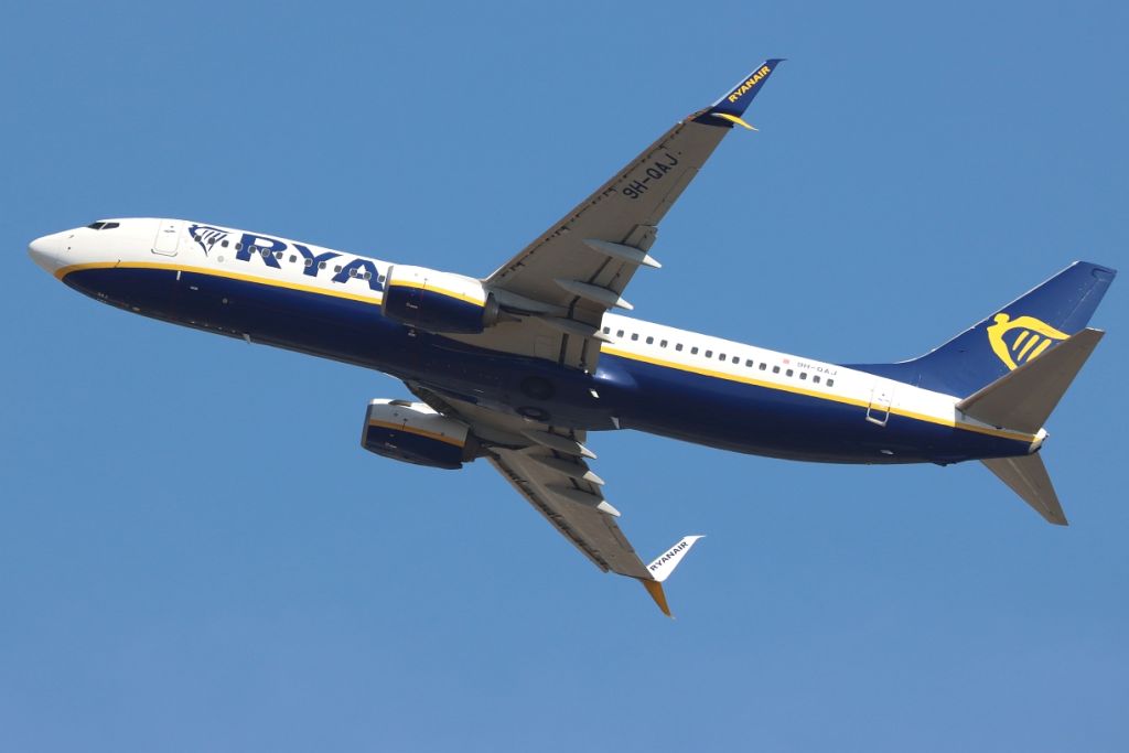 9H-QAJ (B737-800) — Aircraft registration | SpottingLog