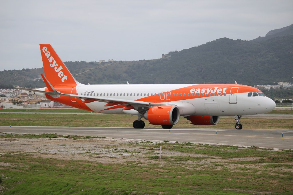 G-UZHD — easyJet