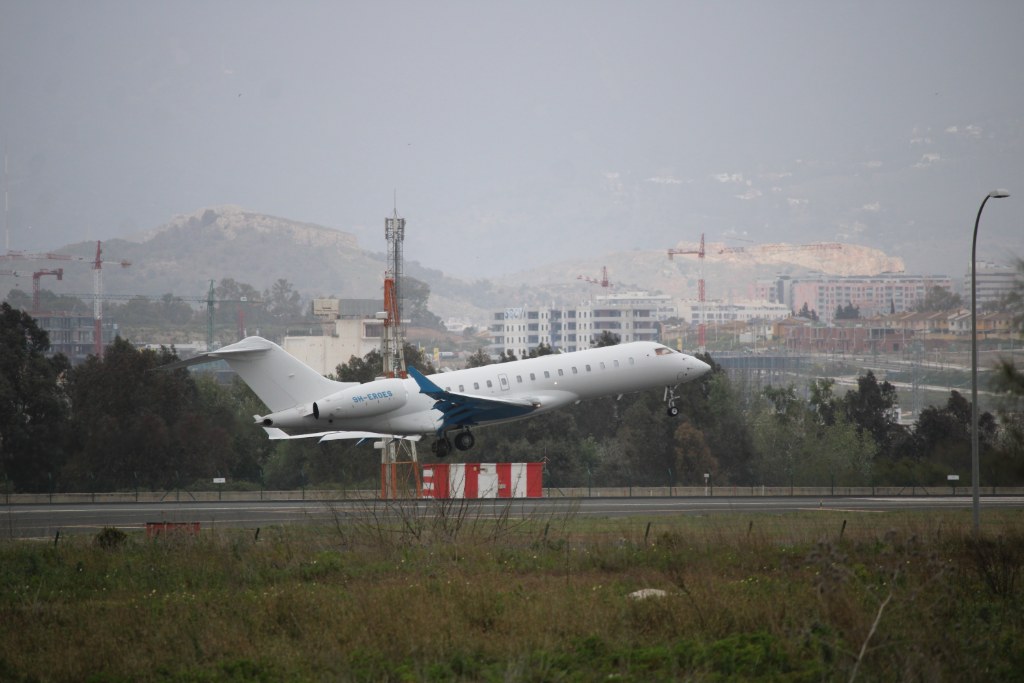 9H-EROES — Hyperion Aviation
