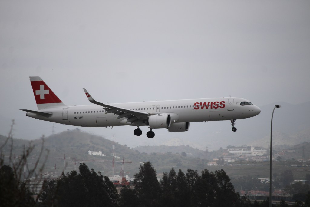 HB-JPF — Swiss International Air Lines