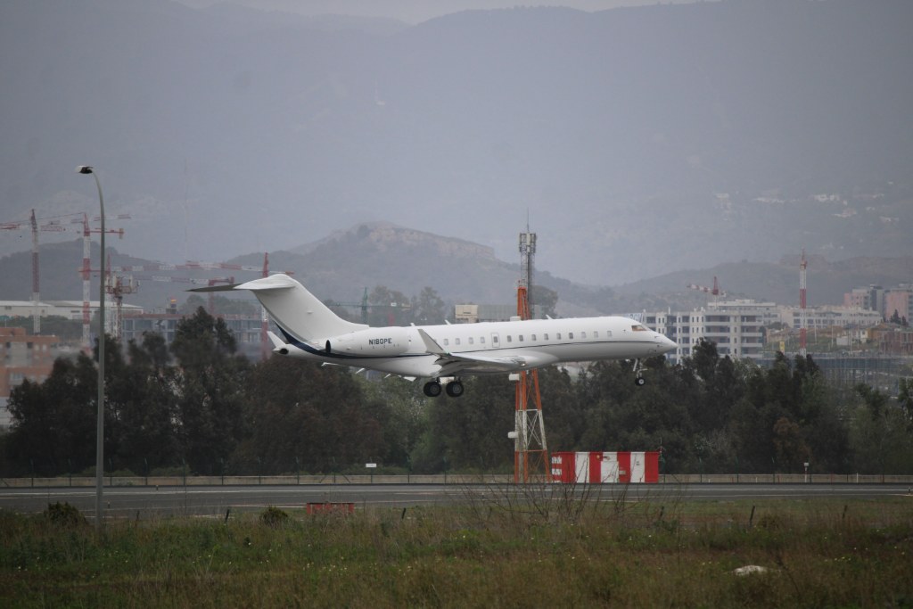 N180PE — Executive Jet Management