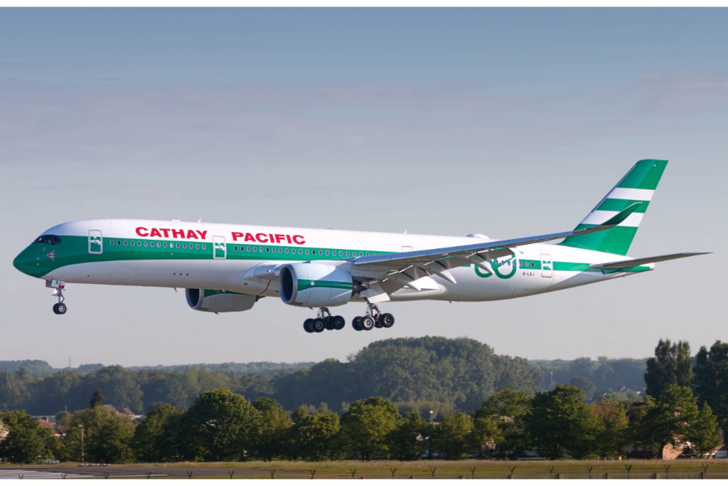 B-LRJ — Cathay Pacific Airways