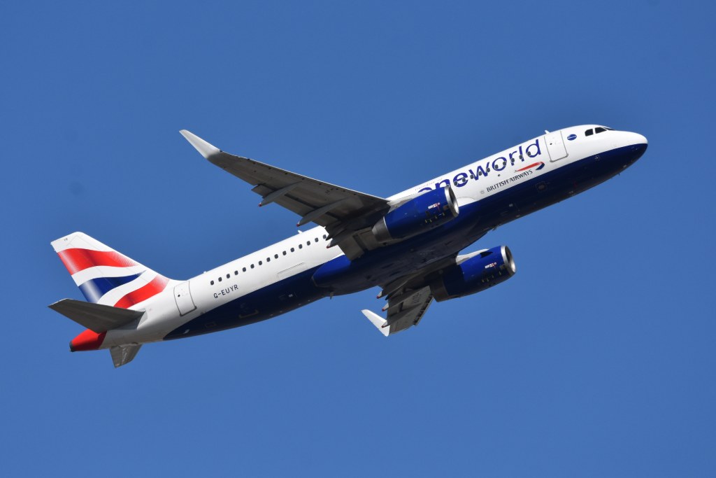 G-EUYR — British Airways