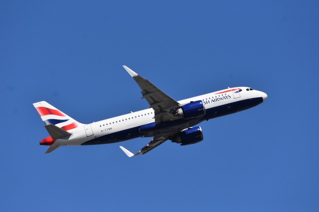 G-TTNN — British Airways