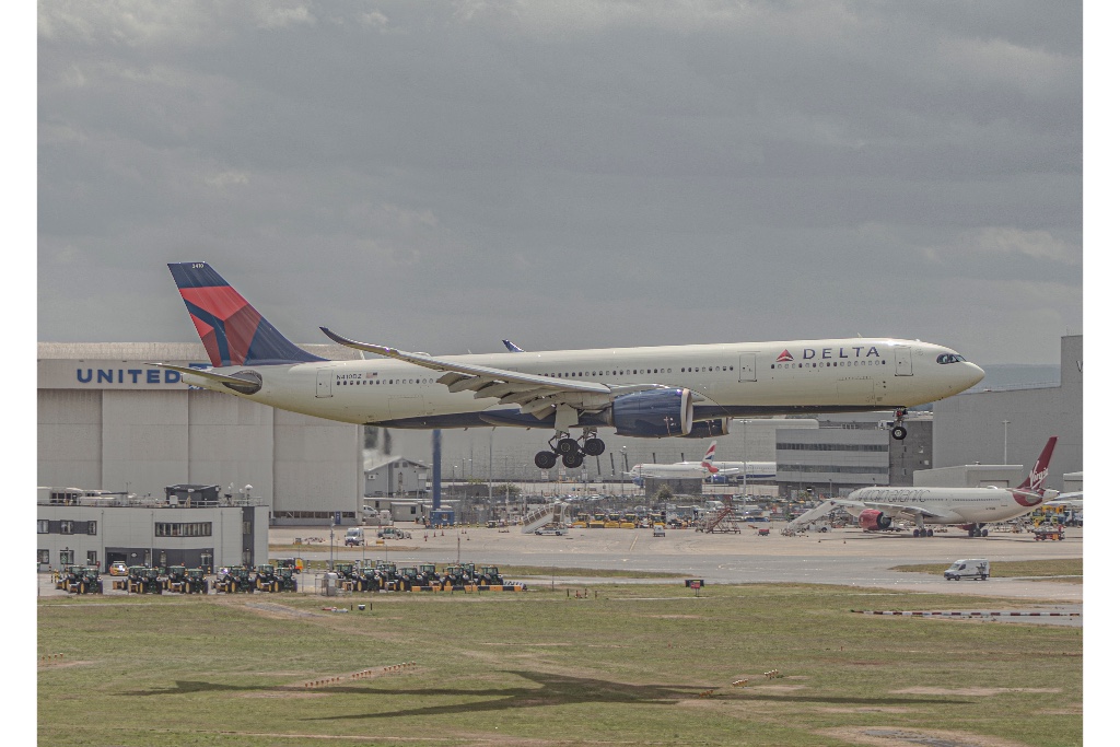 N410DZ — Delta Air Lines