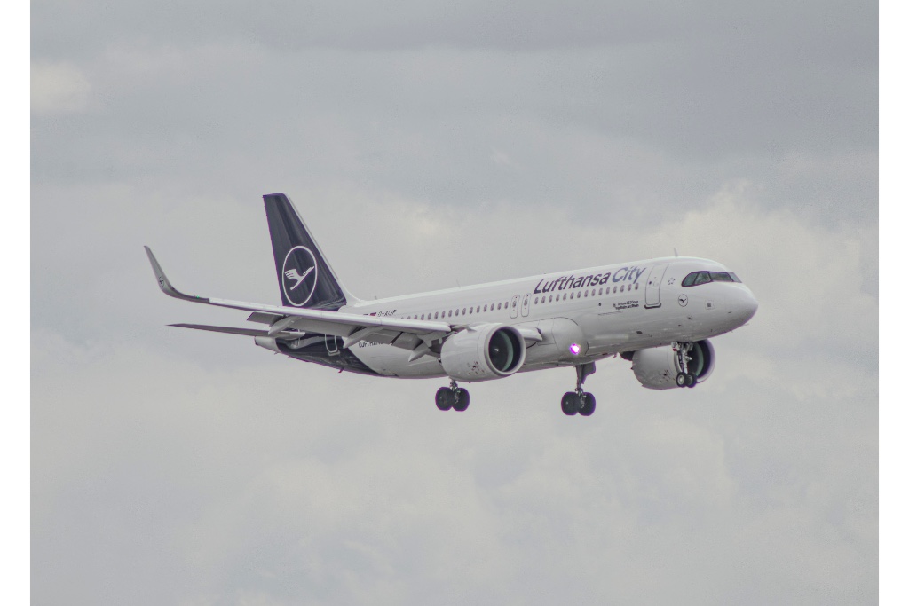 D-AIJP — Lufthansa City Airlines