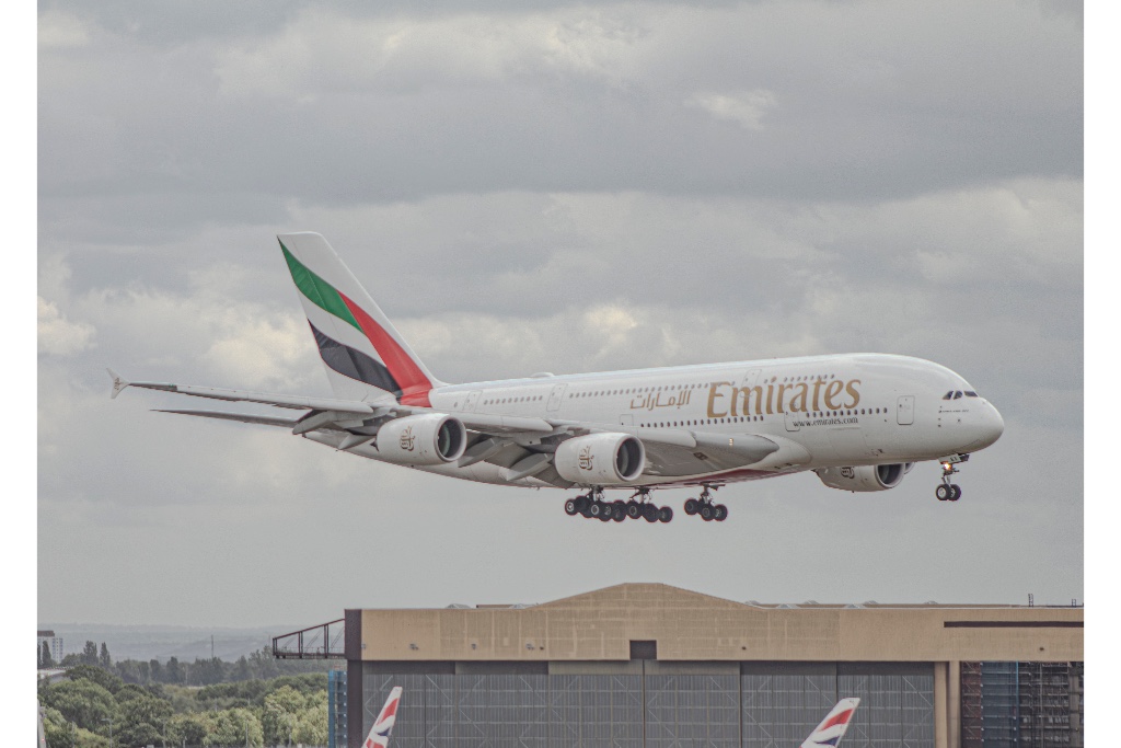 A6-EEX — Emirates Airline