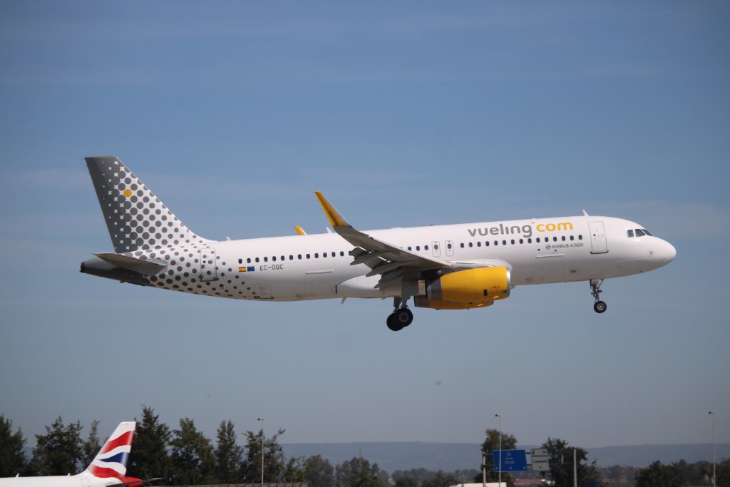 EC-OQC — Vueling Airlines