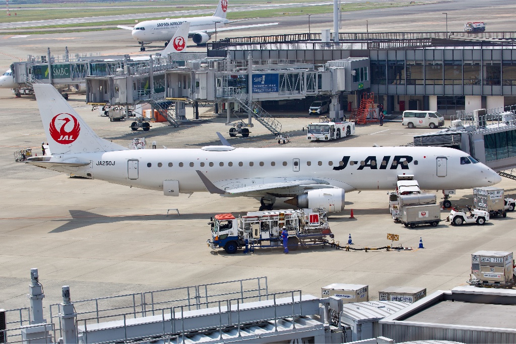 JA250J — J-Air