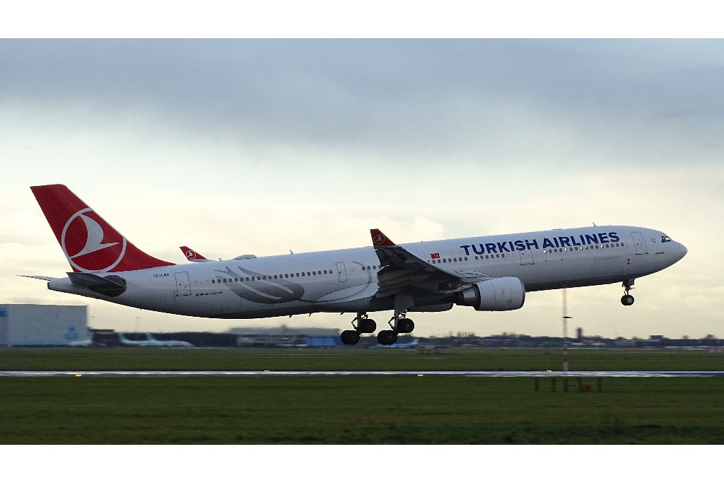 TC-LNG — Turkish Airlines