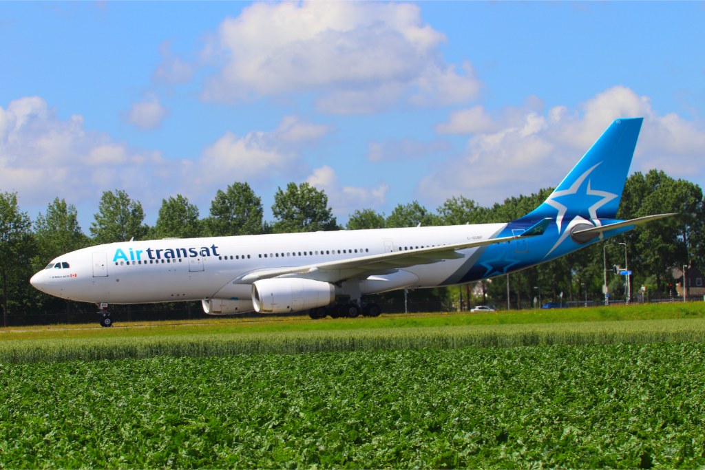 C-GUBF — Air Transat