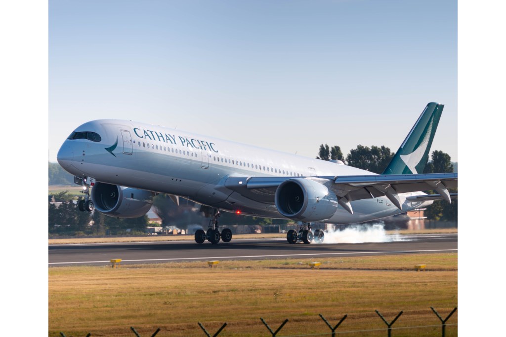 B-LQC — Cathay Pacific Airways