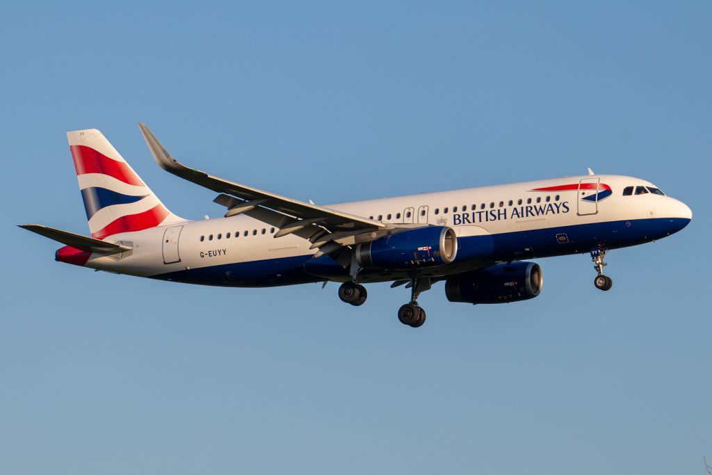 British Airways G-EUYY