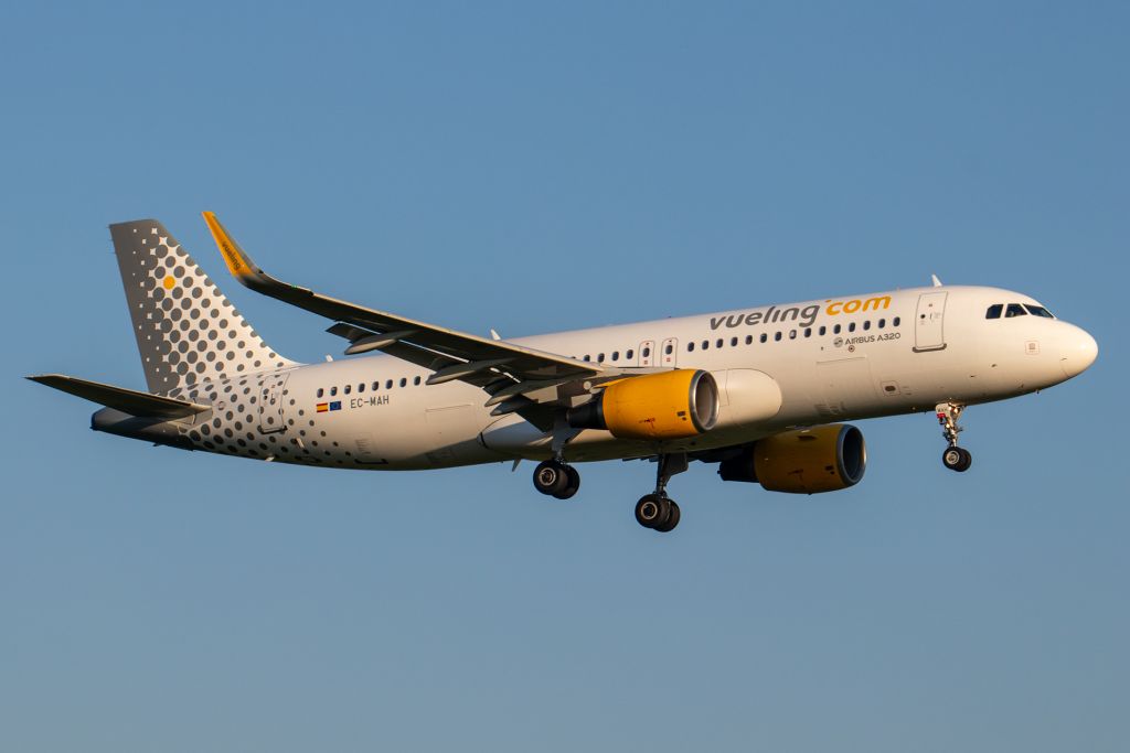 Vueling Airlines EC-MAH
