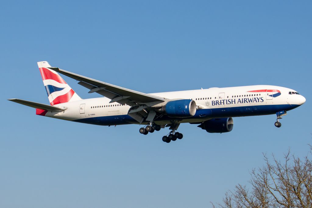 British Airways G-YMMA