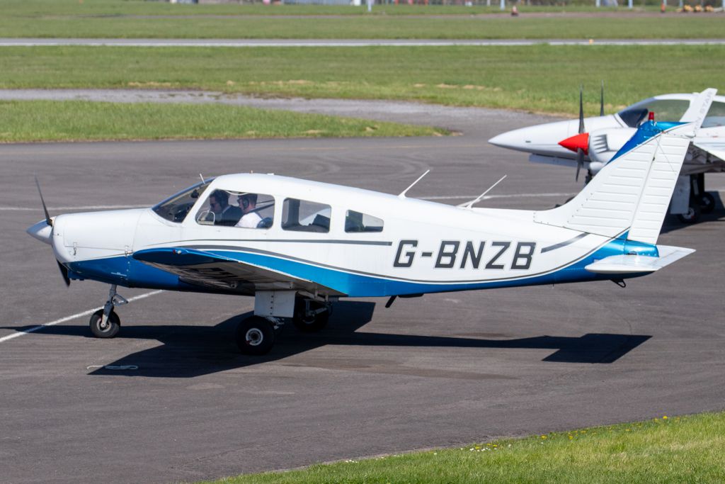 Falcon Flying Services Ltd G-BNZB