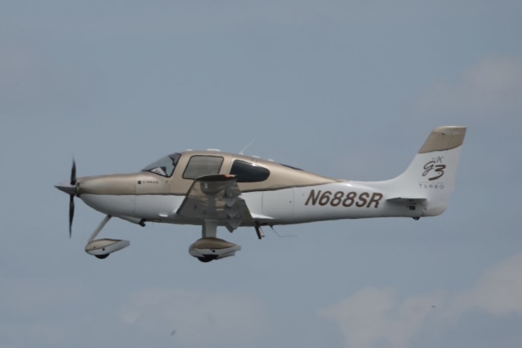 Corporate/Business N688SR