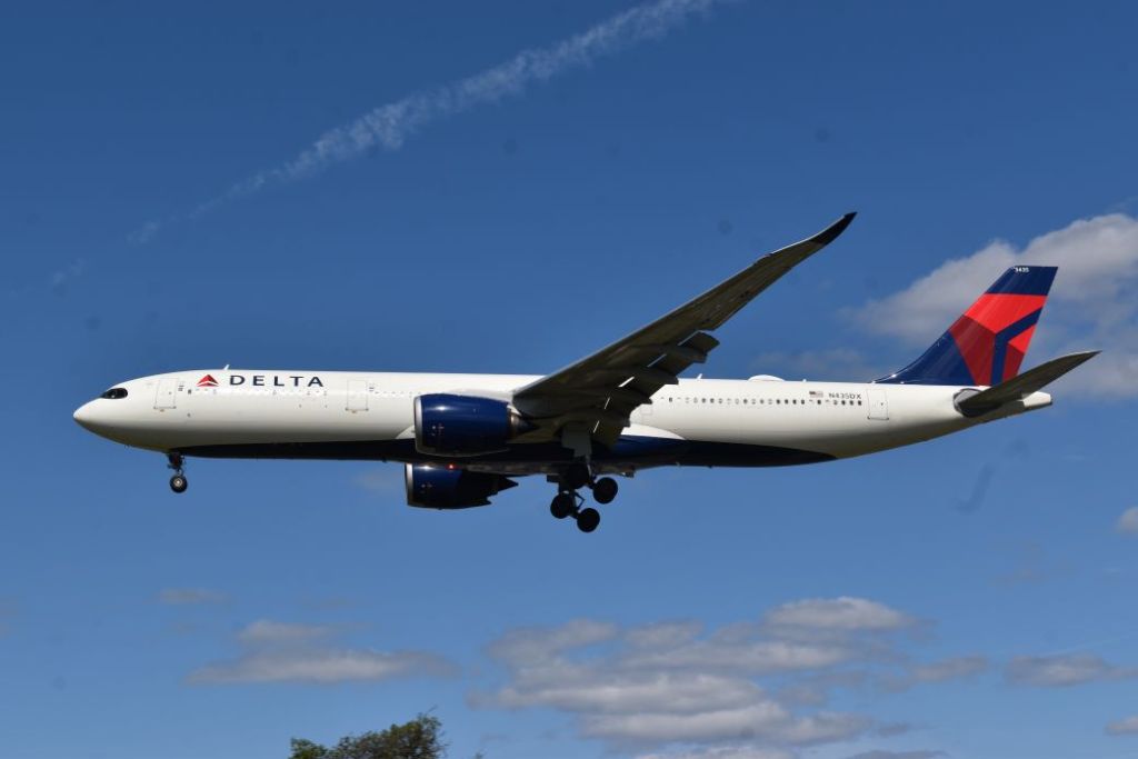 N435DX — Delta Air Lines