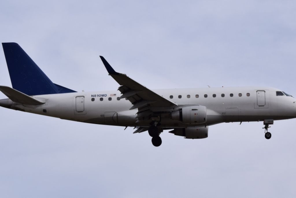 N810MD — Midatlantic Airways