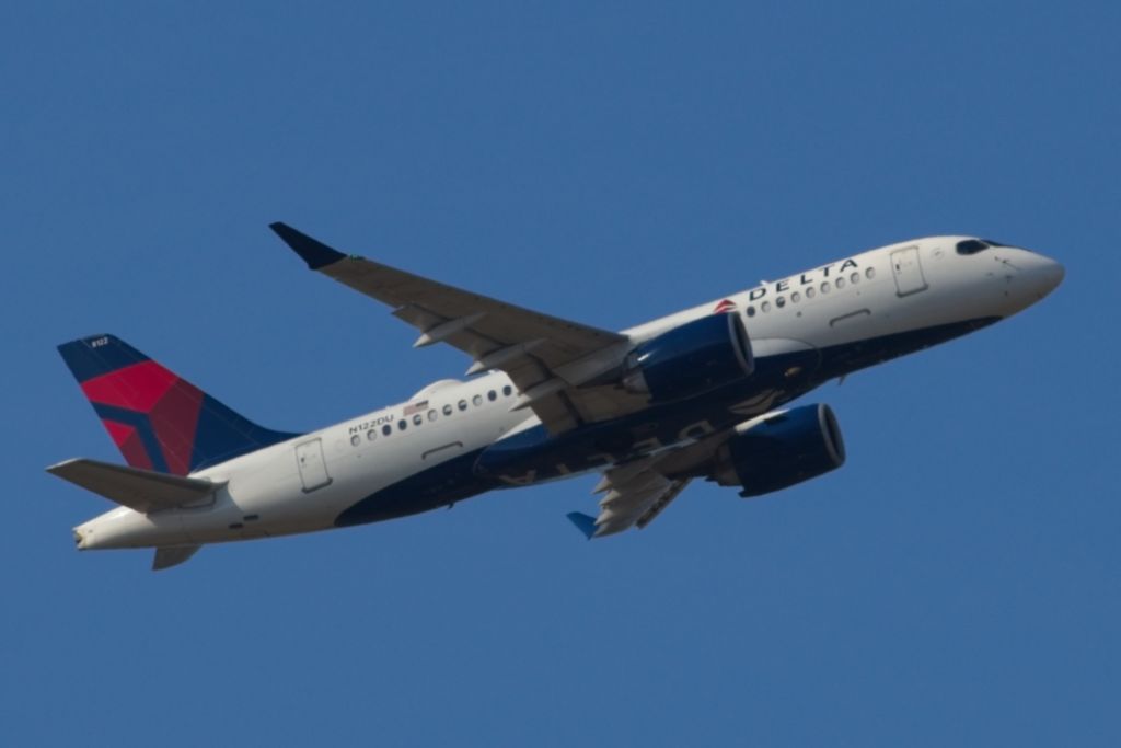 N122DU — Delta Air Lines