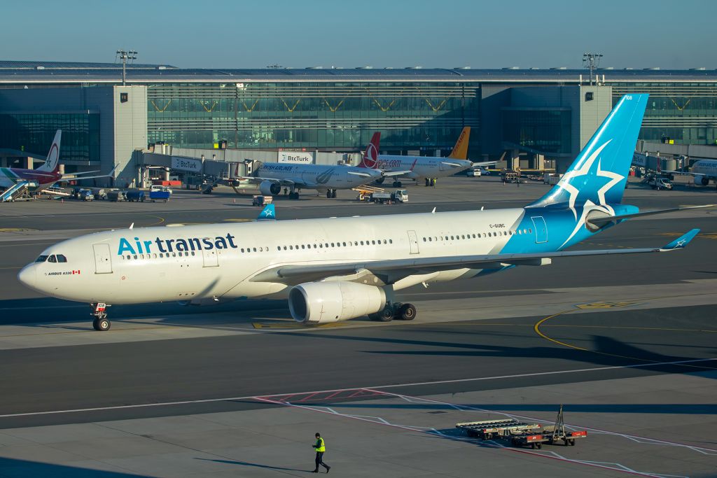 Air Transat C-GUBC