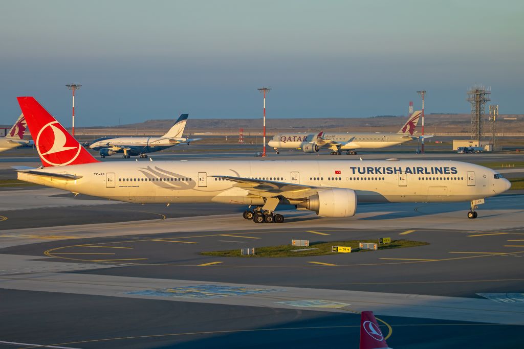 Turkish Airlines TC-JJI