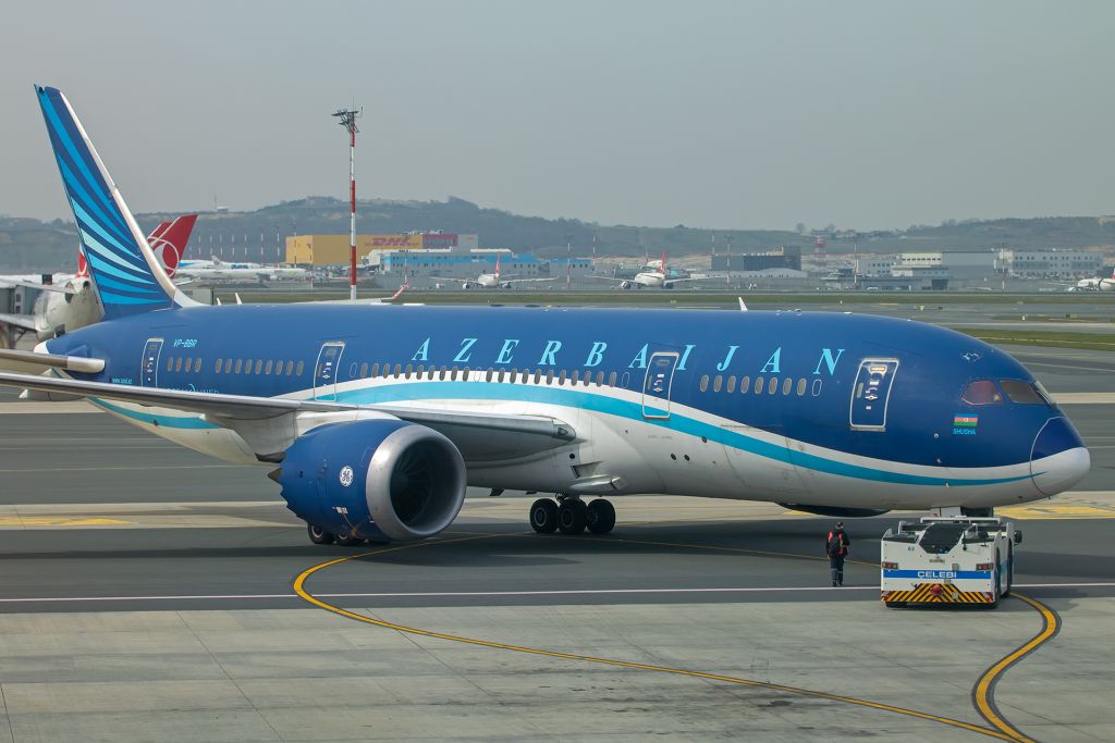 Azerbaijan Airlines VP-BBR