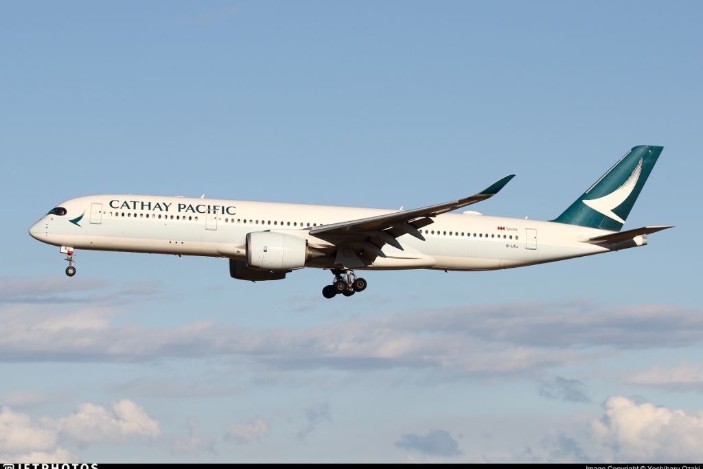 B-LRJ — Cathay Pacific Airways