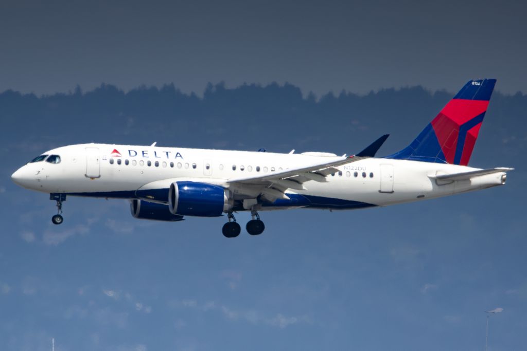 N122DU — Delta Air Lines