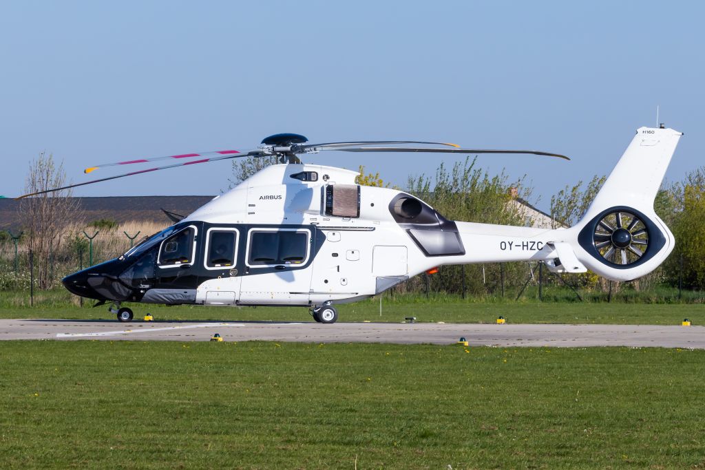 NHV - Noordzee Helicopters Vlaanderen  OY-HZC