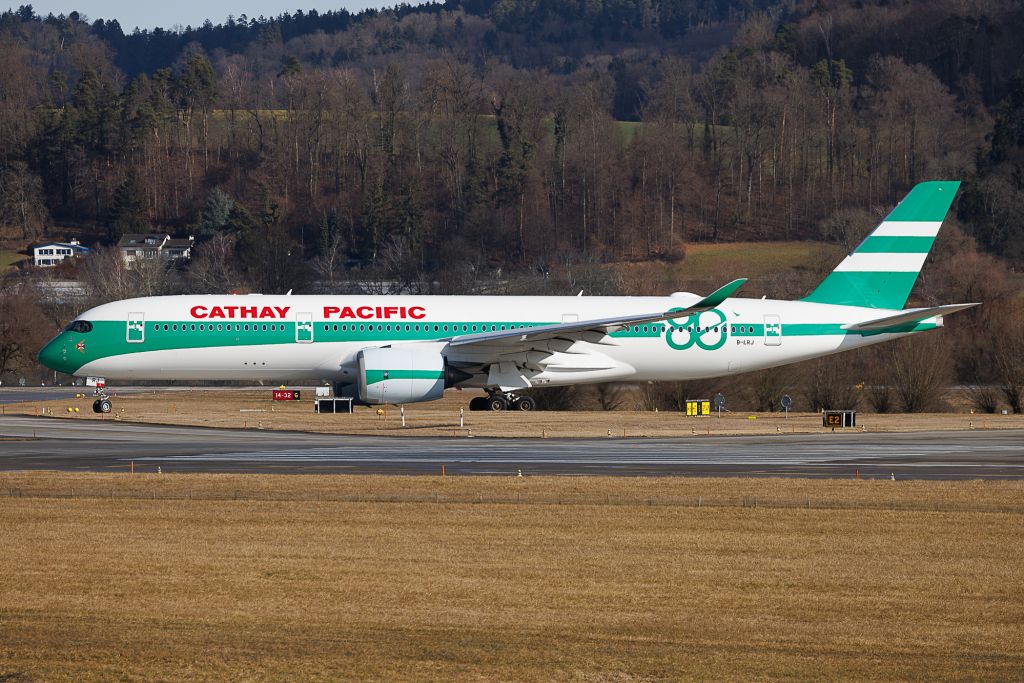 B-LRJ — Cathay Pacific Airways