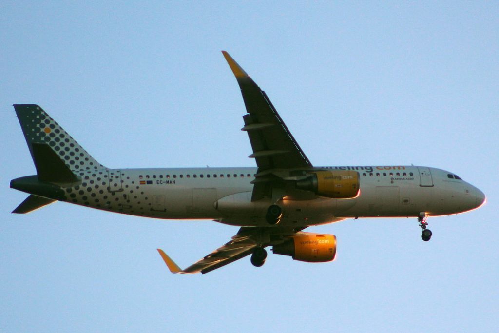 Vueling Airlines EC-MAN Vueling Airlines EC-MAN