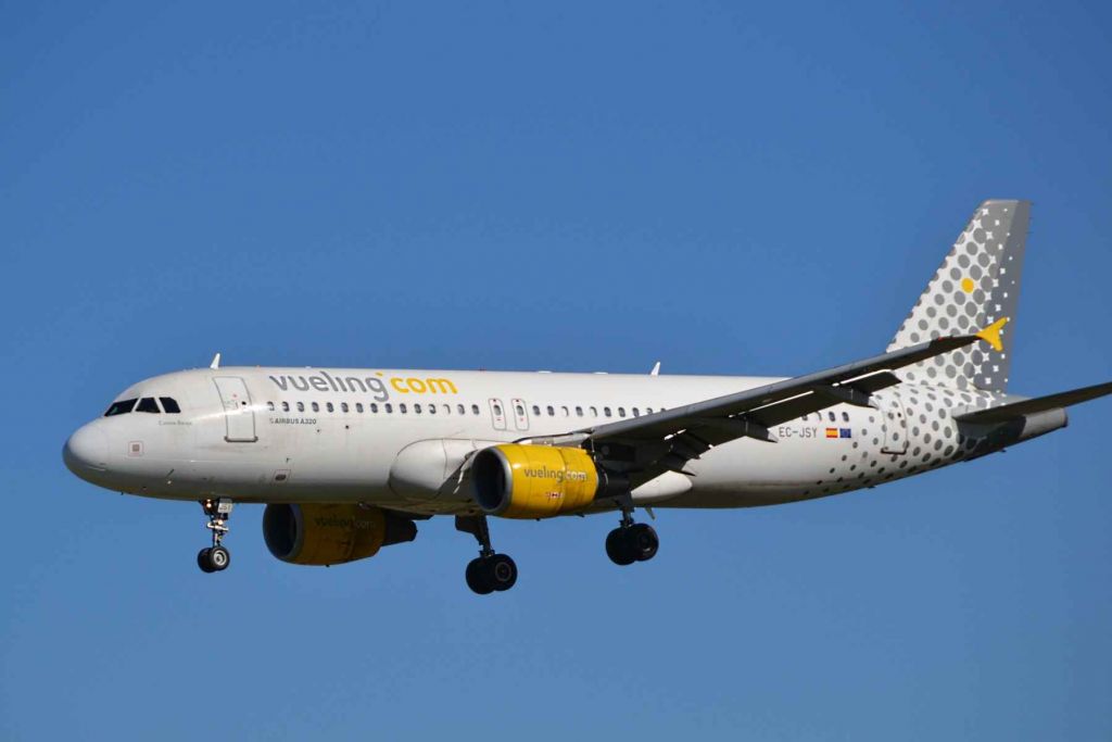 EC-JSY — Vueling Airlines