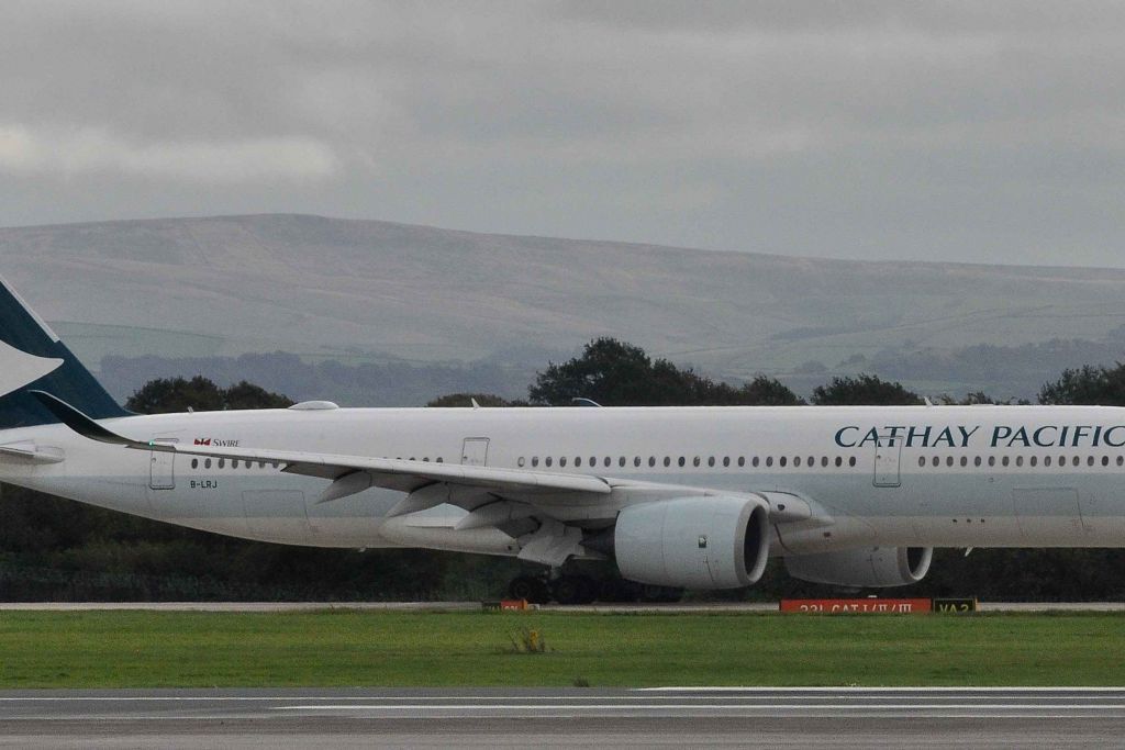 B-LRJ — Cathay Pacific Airways