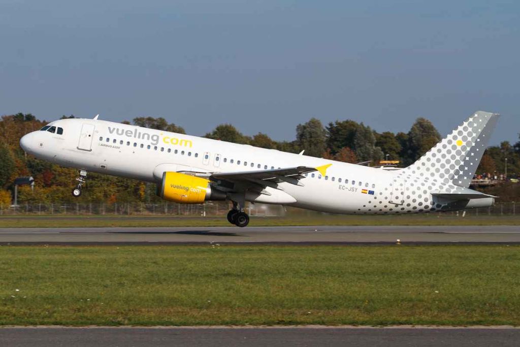 EC-JSY — Vueling Airlines