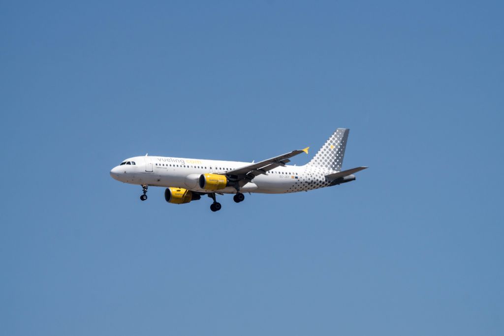 EC-JSY — Vueling Airlines